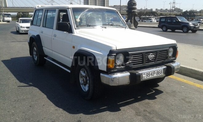 Nissan Patrol 1995, 330,000 km - 3.0 l - Bakı
