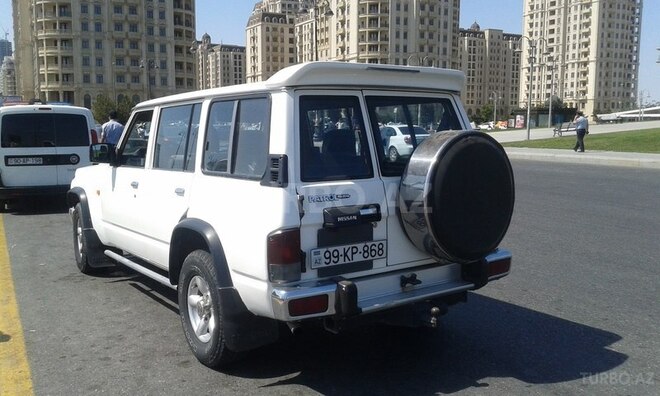 Nissan Patrol 1995, 330,000 km - 3.0 l - Bakı