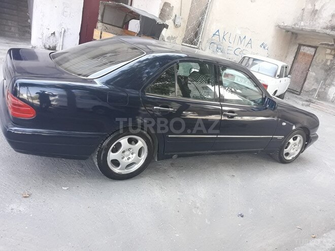 Mercedes E 200 1996, 651,000 km - 2.0 л - Yevlax