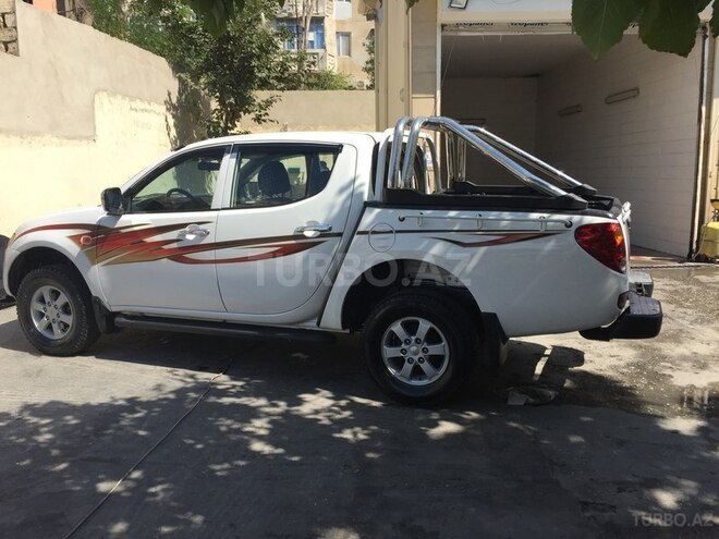 Mitsubishi L200 2007, 160,000 km - 2.5 l - Bakı