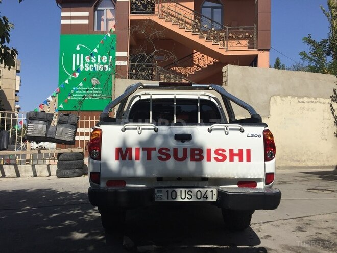 Mitsubishi L200 2007, 160,000 km - 2.5 l - Bakı