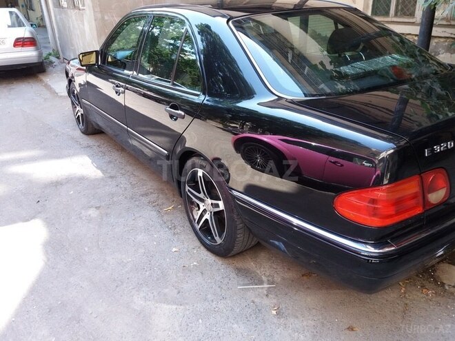 Mercedes E 230 1997, 221,300 km - 2.3 л - Bakı