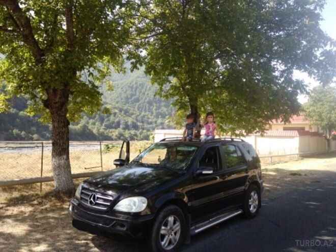 Mercedes ML 270 2003, 265,000 km - 2.7 l - Bakı