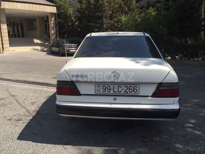 Mercedes E 200 1987, 2,500,000 km - 2.0 l - Bakı