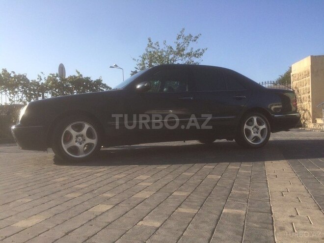 Mercedes E 240 2000, 240,000 km - 2.4 l - Bakı