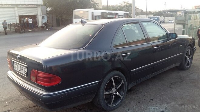 Mercedes E 280 1997, 210,000 km - 2.8 l - Bakı
