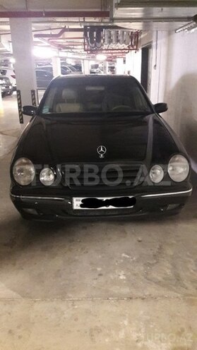 Mercedes E 240 1999, 270,000 km - 2.6 l - Bakı
