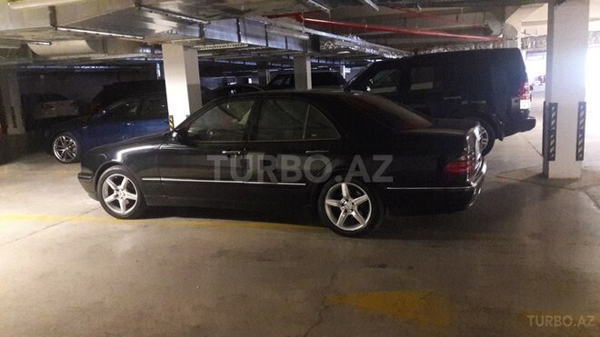 Mercedes E 240 1999, 270,000 km - 2.6 l - Bakı