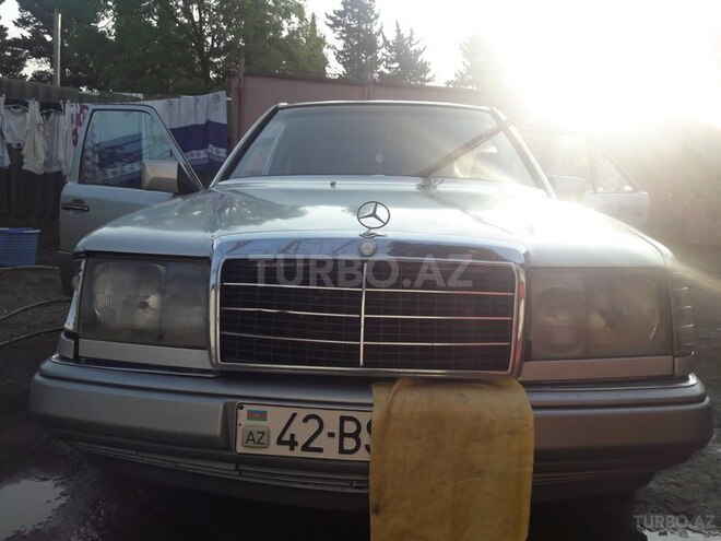 Mercedes E 200 1989, 380,000 km - 0.1 l - Lənkəran