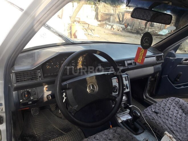 Mercedes E 200 1989, 380,000 km - 0.1 l - Lənkəran