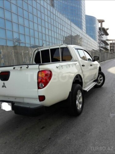 Mitsubishi L200 2014, 70,501 km - 2.5 l - Bakı