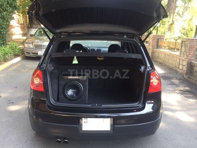 Volkswagen Golf 2006, 111,603 km - 2.0 l - Zaqatala