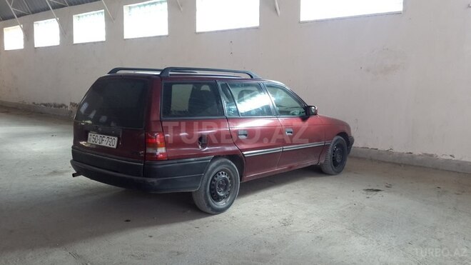 Opel Astra 1993, 420,000 km - 1.8 l - Bakı