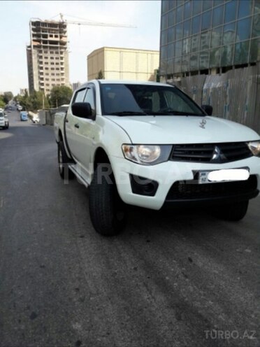 Mitsubishi L200 2014, 70,499 km - 2.5 l - Bakı