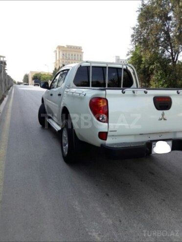 Mitsubishi L200 2014, 70,499 km - 2.5 l - Bakı