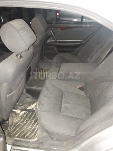 Mercedes E 220 1997, 236,245 km - 2.2 л - Bakı