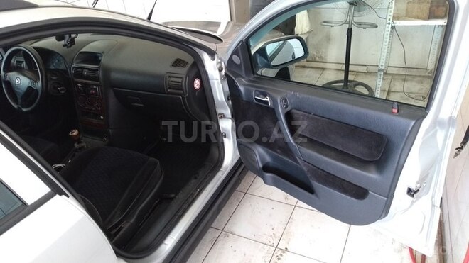 Opel Astra 2000, 300,000 km - 1.6 l - Bakı