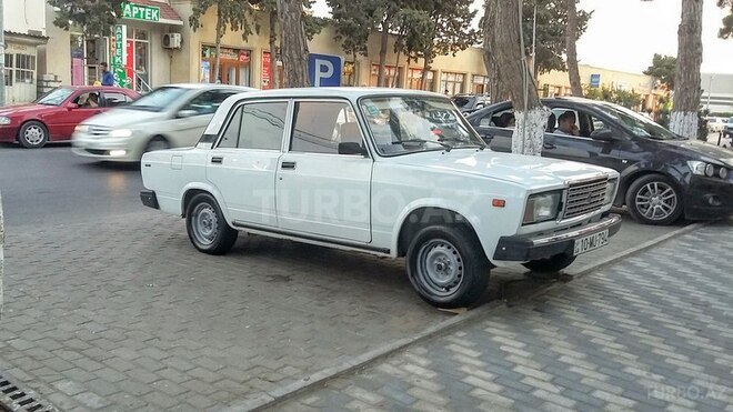 LADA (VAZ) 2107 2004, 175,000 km - 1.6 л - Bakı