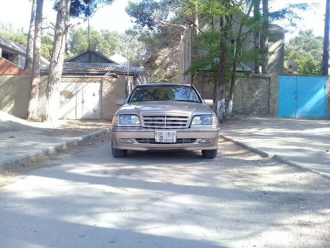 Mercedes C 230 1997, 192,000 km - 2.3 l - Sumqayıt