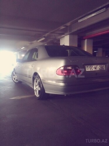 Mercedes E 280 2000, 243,568 km - 2.8 l - Bakı