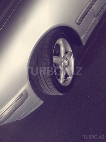 Mercedes E 280 2000, 243,568 km - 2.8 l - Bakı