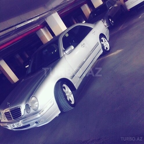 Mercedes E 280 2000, 243,568 km - 2.8 l - Bakı
