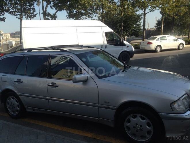 Mercedes C 220 1998, 250,000 km - 2.2 l - Bakı