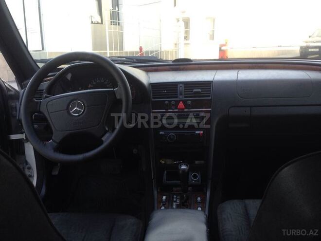 Mercedes C 220 1998, 250,000 km - 2.2 l - Bakı