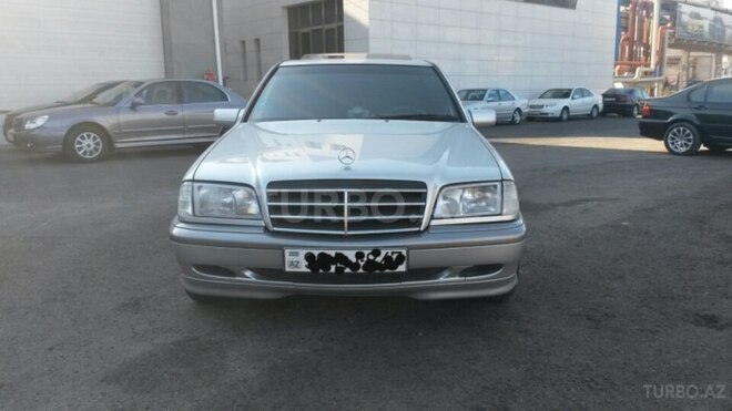 Mercedes C 240 1998, 210,000 km - 2.4 l - Bakı