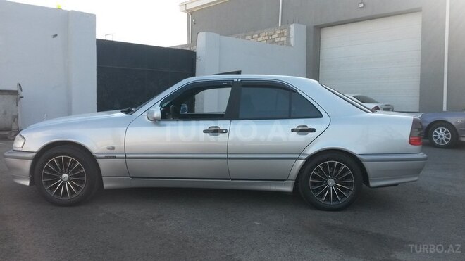 Mercedes C 240 1998, 210,000 km - 2.4 l - Bakı