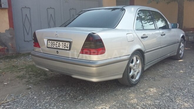 Mercedes C 240 1999, 235,000 km - 0.3 l - Bakı