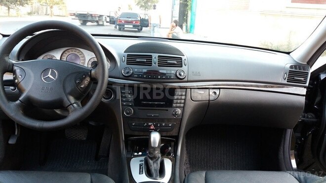 Mercedes E 240 2003, 315,949 km - 2.6 l - Bakı
