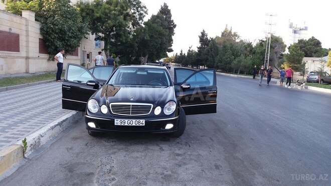 Mercedes E 240 2003, 315,949 km - 2.6 l - Bakı