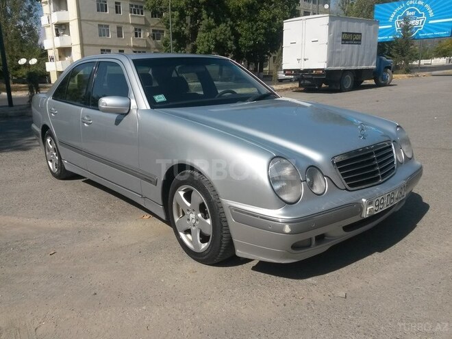 Mercedes E 220 2001, 355,200 km - 2.2 l - İsmayıllı