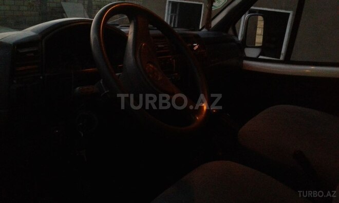 GAZ Sobol 2005, 258,000 km - 2.3 l - Mingəçevir
