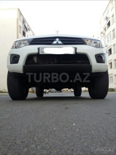 Mitsubishi L200 2014, 71,000 km - 2.5 l - Bakı