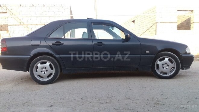 Mercedes C 200 1999, 285,000 km - 2.0 l - Bakı