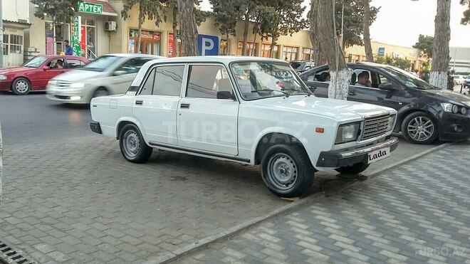 LADA (VAZ) 2107 2004, 175,000 km - 1.6 л - Bakı