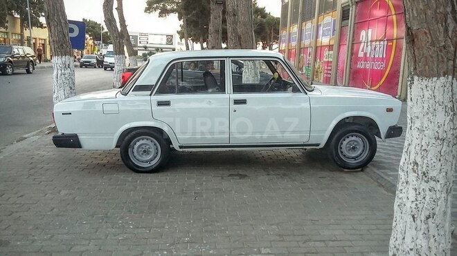 LADA (VAZ) 2107 2004, 175,000 km - 1.6 л - Bakı