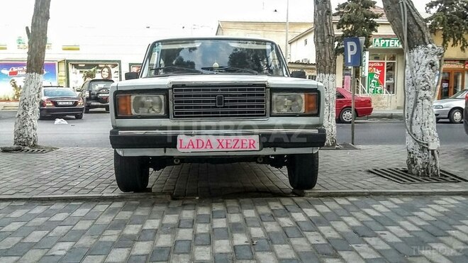 LADA (VAZ) 2107 2004, 175,000 km - 1.6 л - Bakı