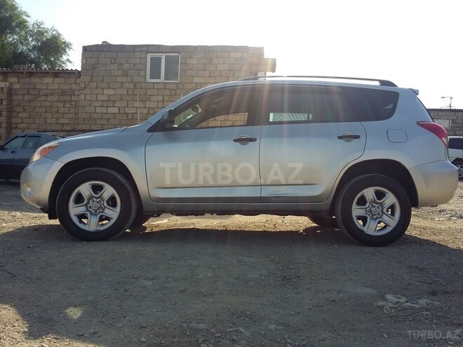 Toyota RAV4 2006, 131,000 km - 2.4 l - Bakı
