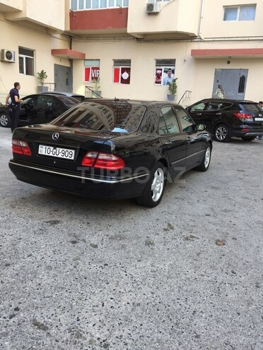 Mercedes E 240 2001, 184,300 km - 2.6 l - Bakı