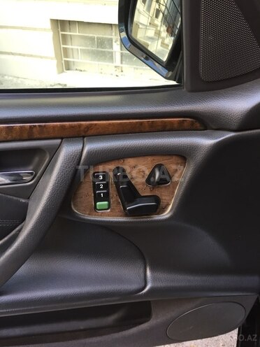 Mercedes E 240 2001, 184,300 km - 2.6 l - Bakı