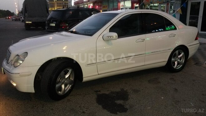 Mercedes C 240 2000, 181,154 km - 2.6 л - Sumqayıt