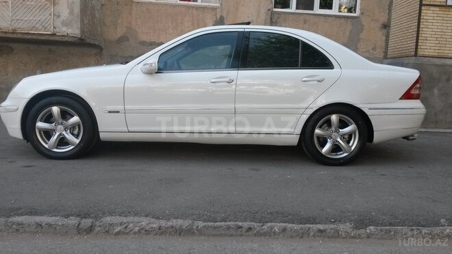 Mercedes C 240 2000, 181,154 km - 2.6 л - Sumqayıt