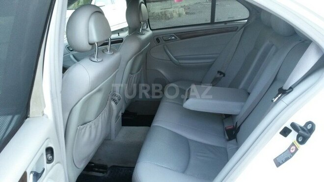 Mercedes C 240 2002, 290,000 km - 2.4 l - Xırdalan
