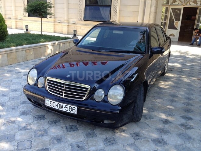 Mercedes E 220 2000, 327,453 km - 2.2 l - Bakı