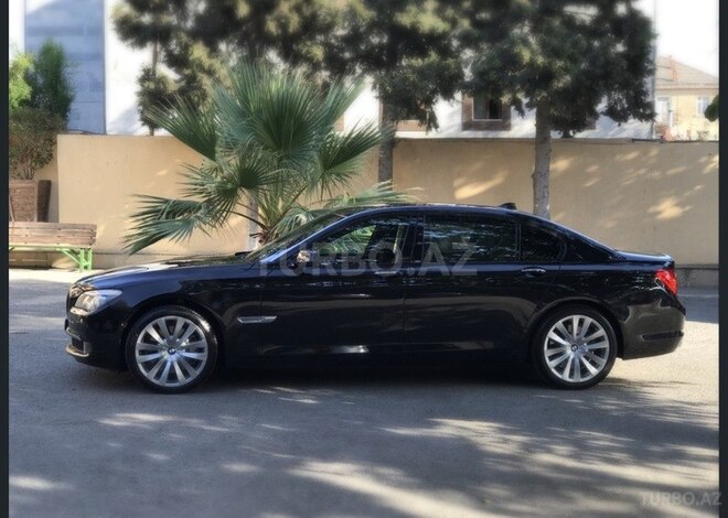 BMW 750 2009, 114,000 km - 0.5 l - Bakı