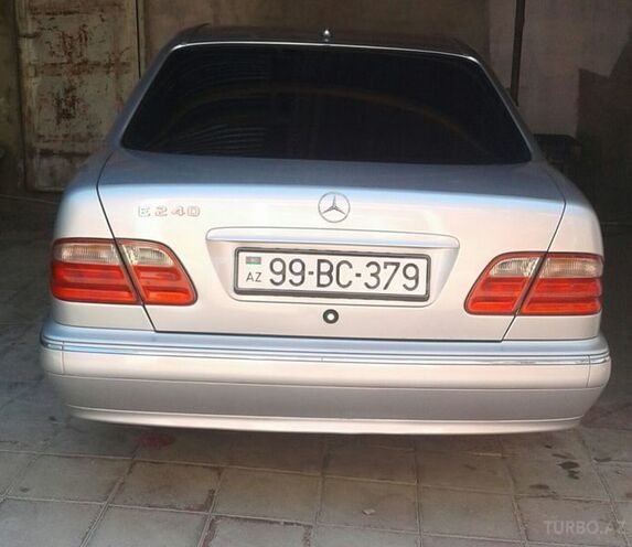 Mercedes E 240 2002, 222,545 km - 2.4 л - Bakı