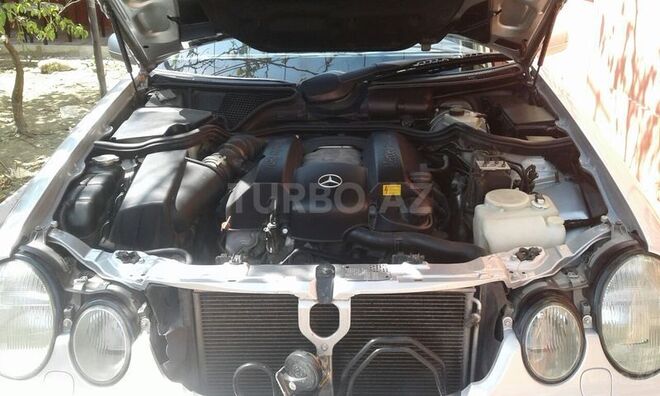 Mercedes E 240 2002, 222,545 km - 2.4 л - Bakı